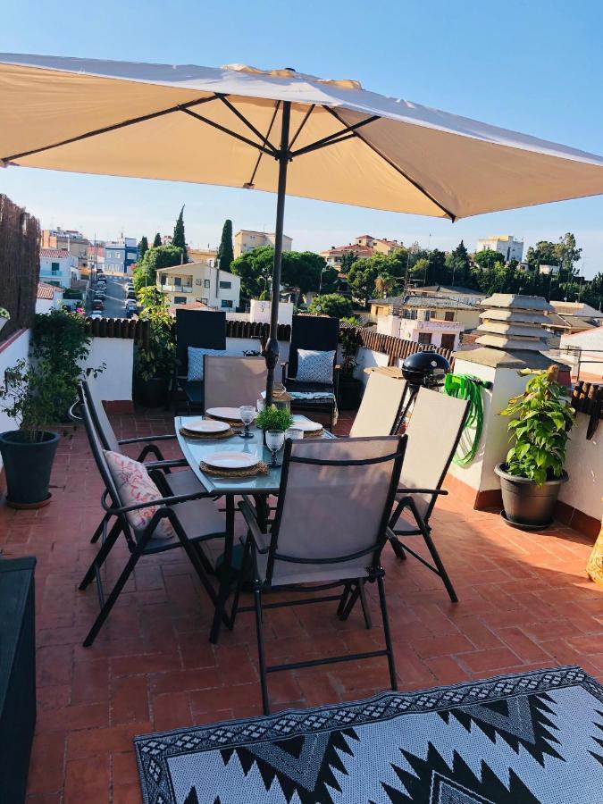 Apartamento Con Terraza Y Piscina En Malgrat De Mar Bagian luar foto