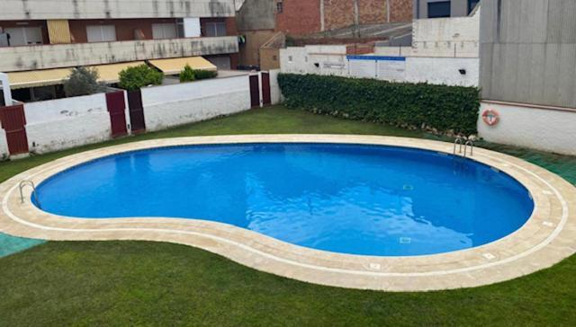 Apartamento Con Terraza Y Piscina En Malgrat De Mar Bagian luar foto