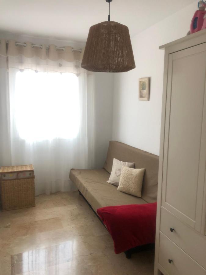 Apartamento Con Terraza Y Piscina En Malgrat De Mar Bagian luar foto